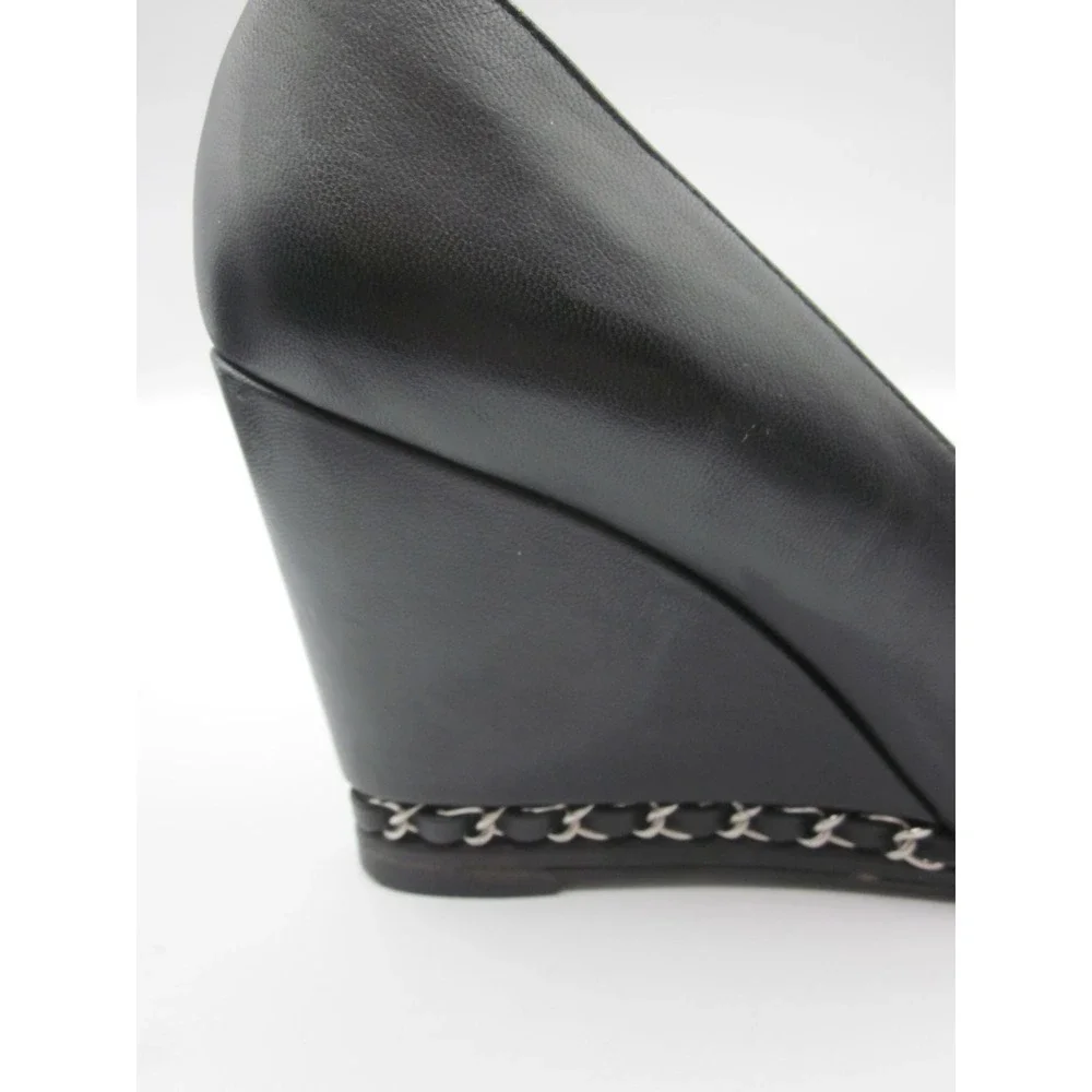 Chanel CC Cap Toe Black Leather Chain Link Wedge Pumps Size EU38/US 7.5-8 - Picture 5 of 12
